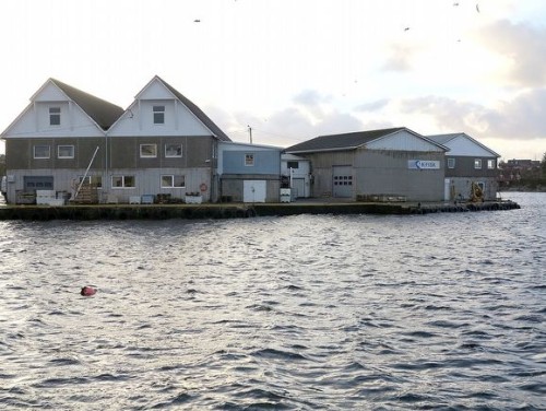 K-Fisk holder til på Sævelandsvik på Karmøy.